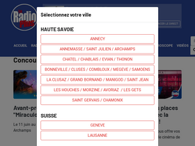 'laradioplus.com' screenshot