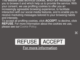 'pershing-yacht.com' screenshot