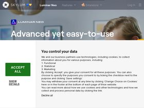 'skylum.com' screenshot
