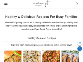 'mommafitlyndsey.com' screenshot