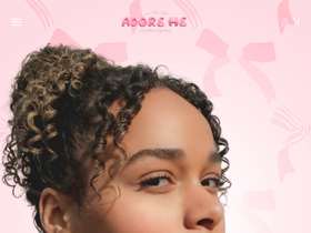 adoremecosmetics.ca homepage screenshot