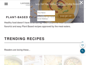 'lavenderandmacarons.com' screenshot
