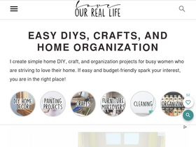 'loveourreallife.com' screenshot