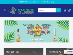 'brotherswithglass.com' screenshot