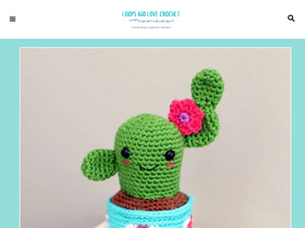 'loopsandlovecrochet.com' screenshot
