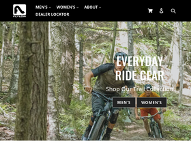 'flylowgear.com' screenshot