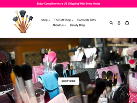 personalizedmakeupbrushes.com homepage screenshot