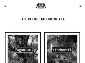 'thepeculiarbrunette.com' screenshot